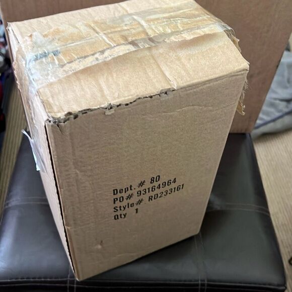 NWT Rae Dunn “Tonight We Fly Figure Mug With Topper” - Picture 4 of 4